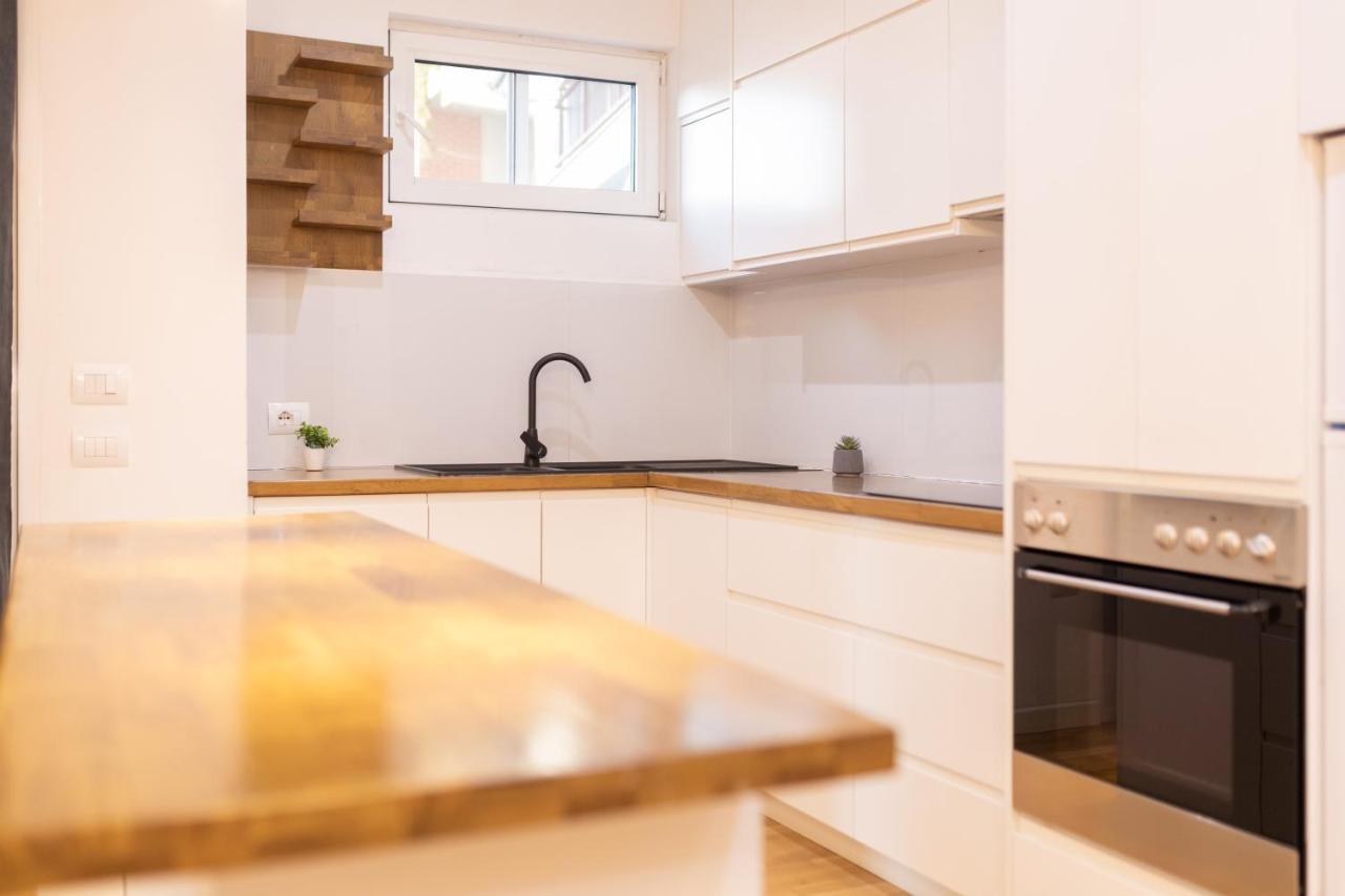Exclusive 2 Bedrooms Apartment Τίρανα Εξωτερικό φωτογραφία