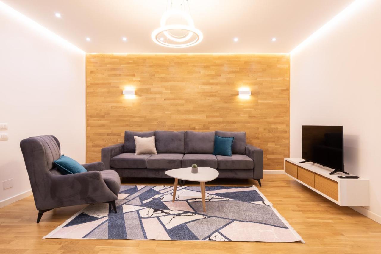 Exclusive 2 Bedrooms Apartment Τίρανα Εξωτερικό φωτογραφία