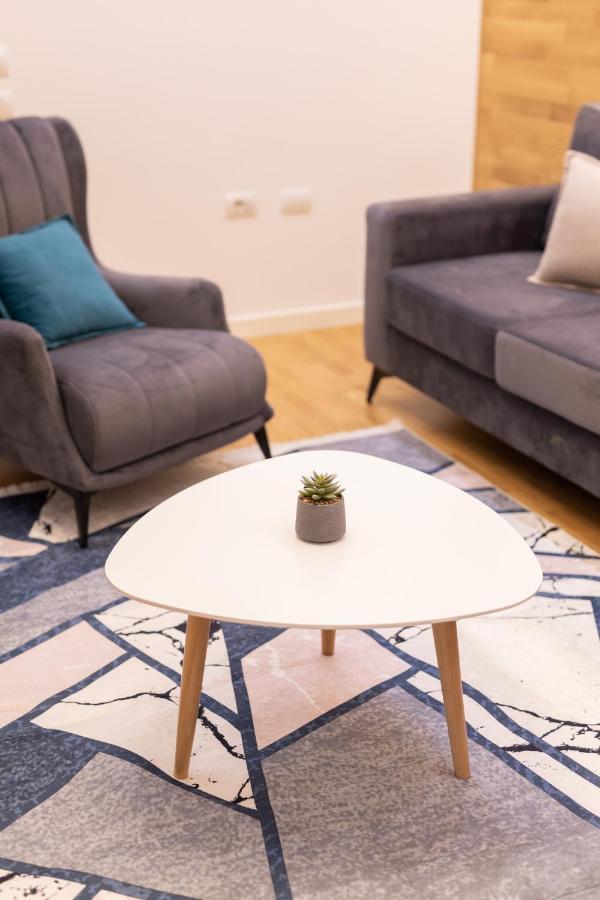 Exclusive 2 Bedrooms Apartment Τίρανα Εξωτερικό φωτογραφία