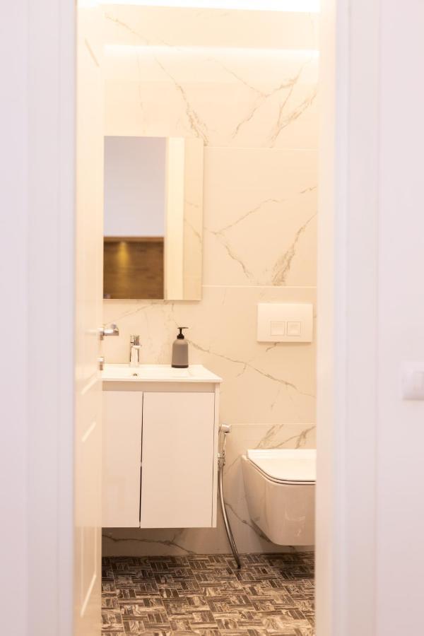 Exclusive 2 Bedrooms Apartment Τίρανα Εξωτερικό φωτογραφία