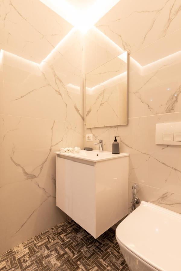 Exclusive 2 Bedrooms Apartment Τίρανα Εξωτερικό φωτογραφία